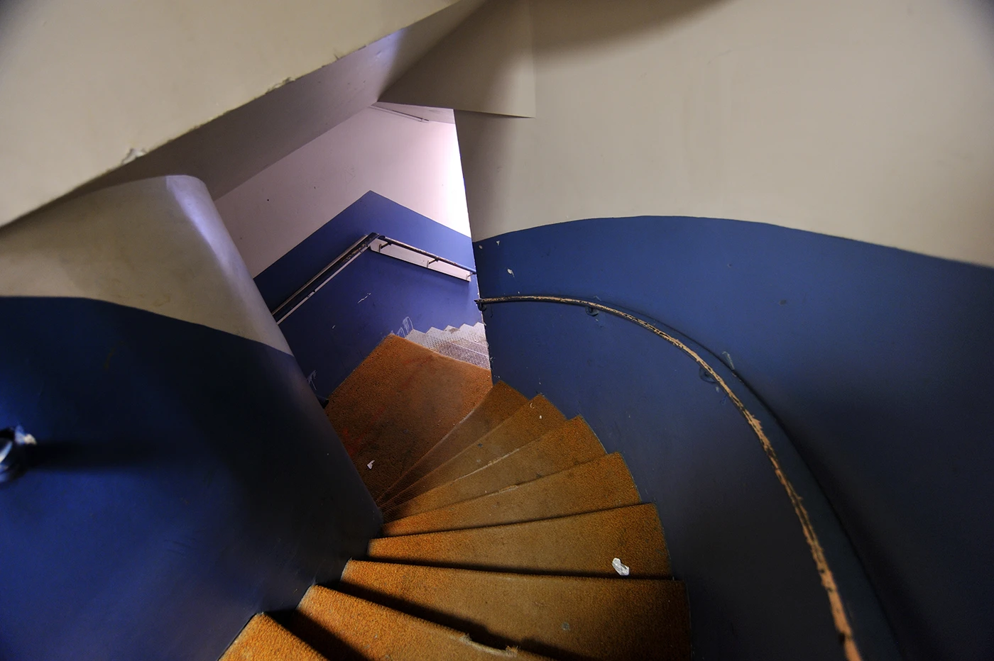 Escalier circulaire Château Inn - Vie de Château
